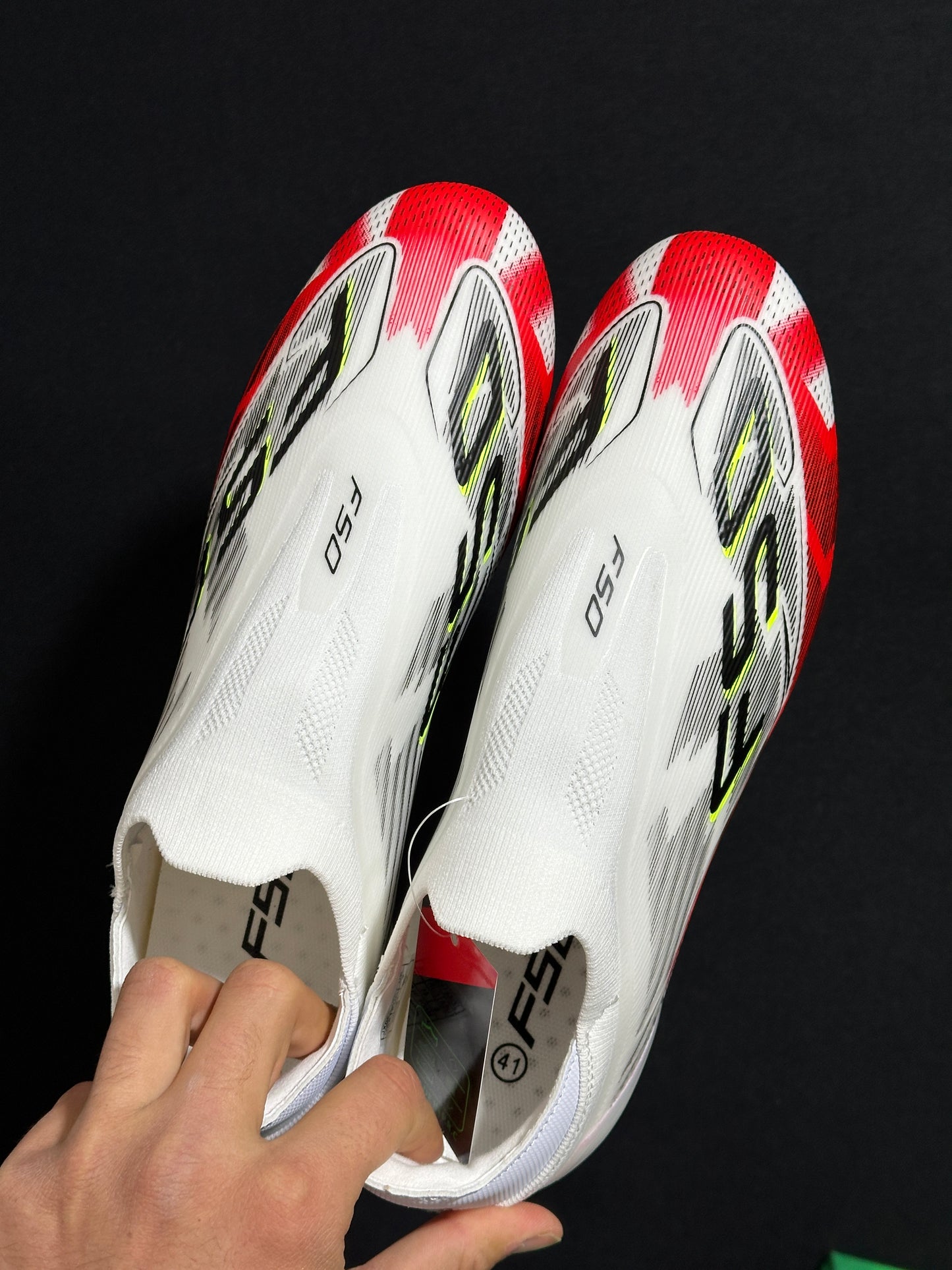 CRAMPON F50 HAUTE-QUALITÉ AVEC LA BOX BLANCH #410#90