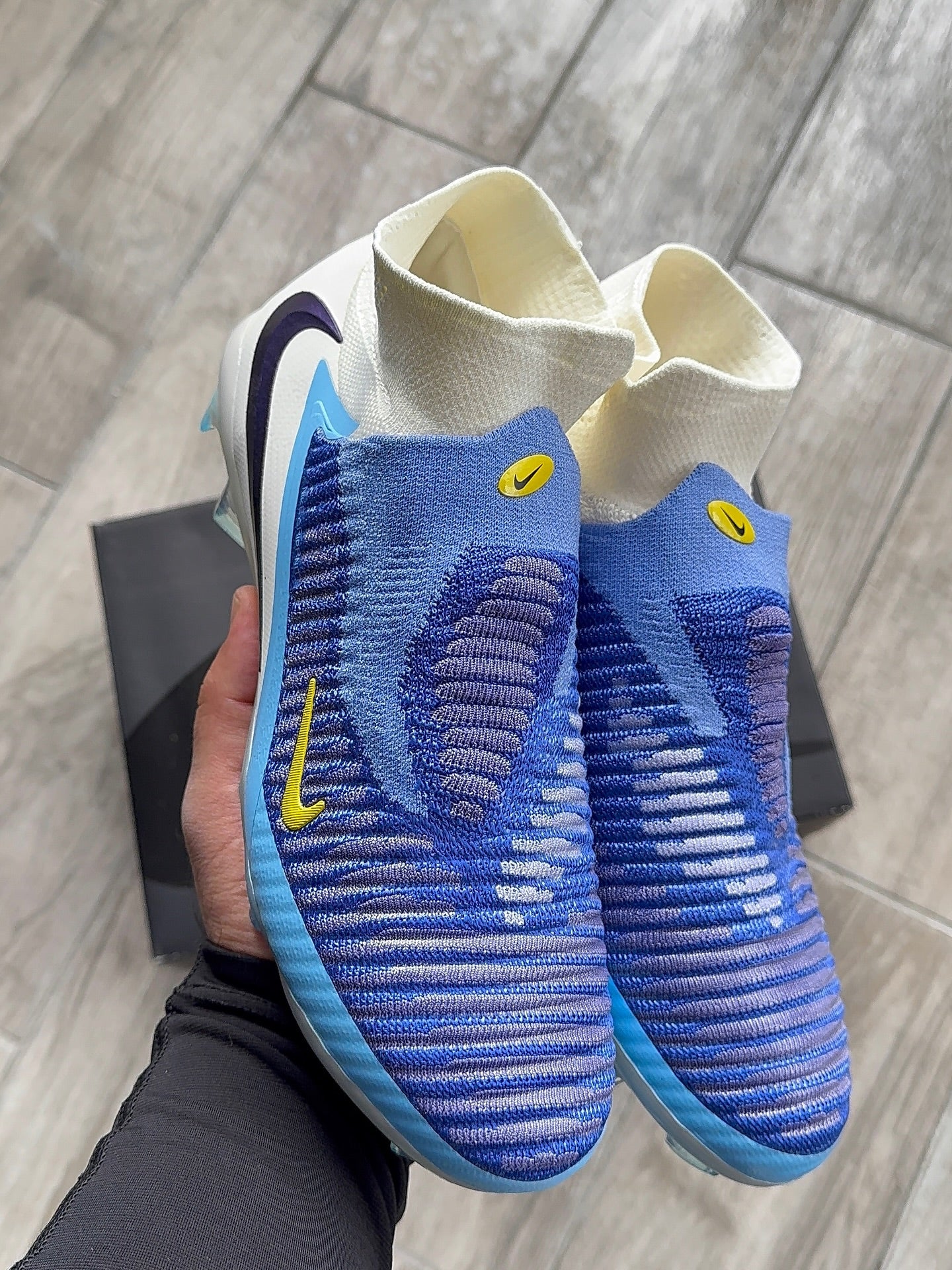 CRAMPON PHANTOM 6 COPIER-ELITE SUPERGOOD MEILLEURE FINITION #850h#150 (PEUT-OUVRIR ET ESSAYER )