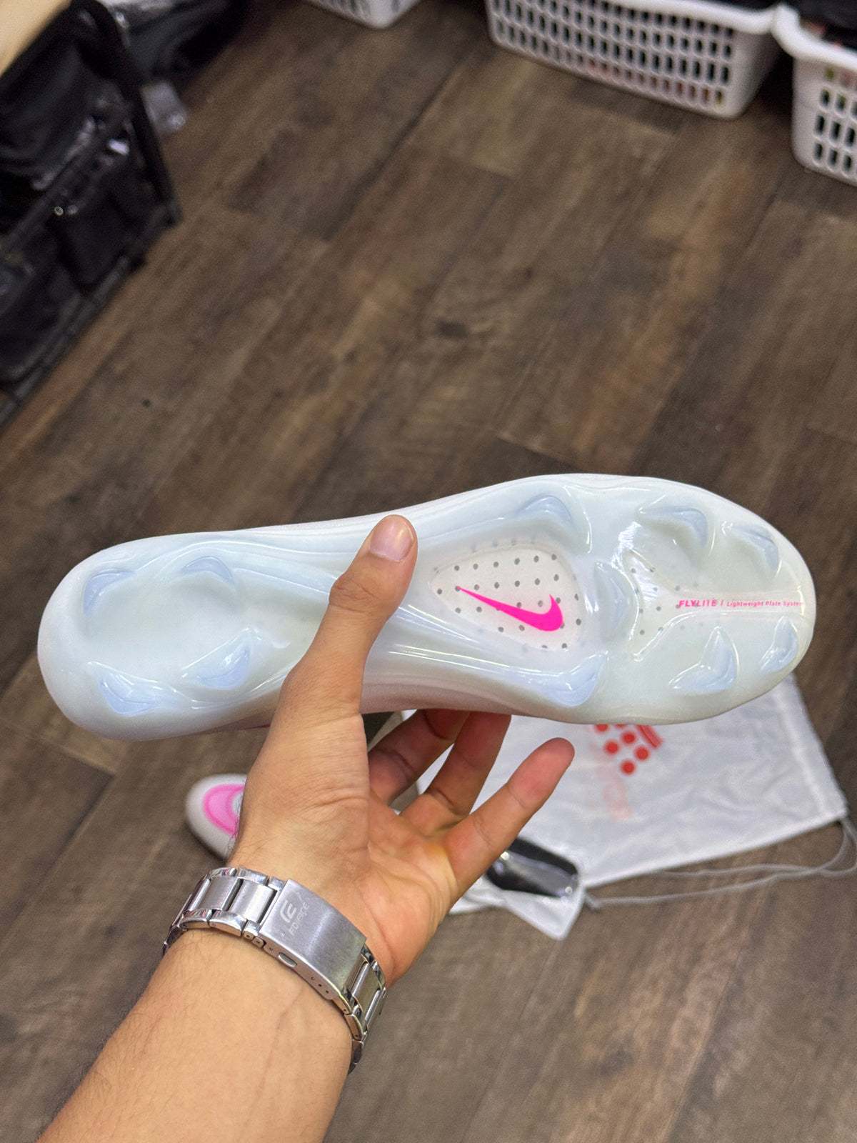 VAPOR 16 BLANCH ET ROSE CRAMPON DE FOOT #720h#130