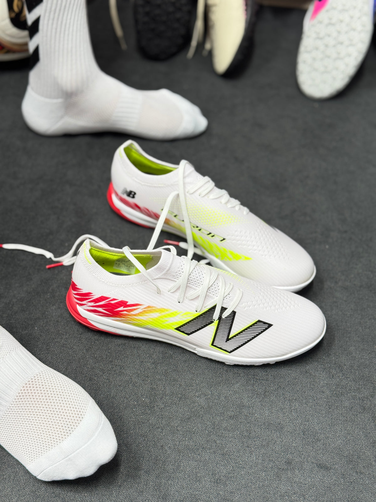 NEWBALANCE TAKELA CHAUSSURE DE FOOTBALL TF #790h#130