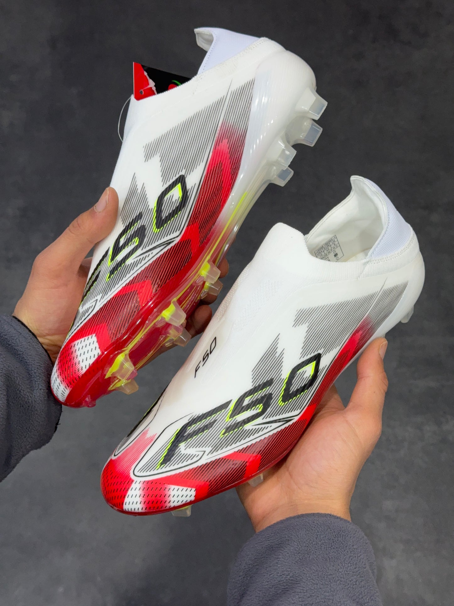 CRAMPON F50 HAUTE-QUALITÉ AVEC LA BOX BLANCH  #410#90