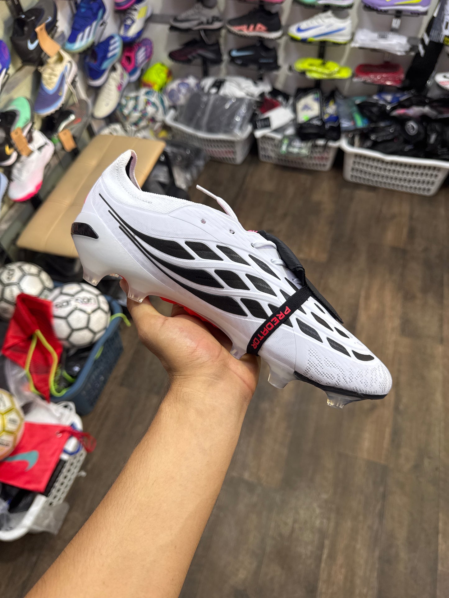 PREDATOR 26 CRAMPON #830h#125
