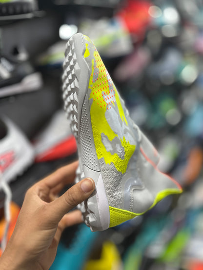 PREDATOR GOOD QUALITÉ SOLIDE BIEN FINI ( يمكنك تفقد المنتج ) #300h#95