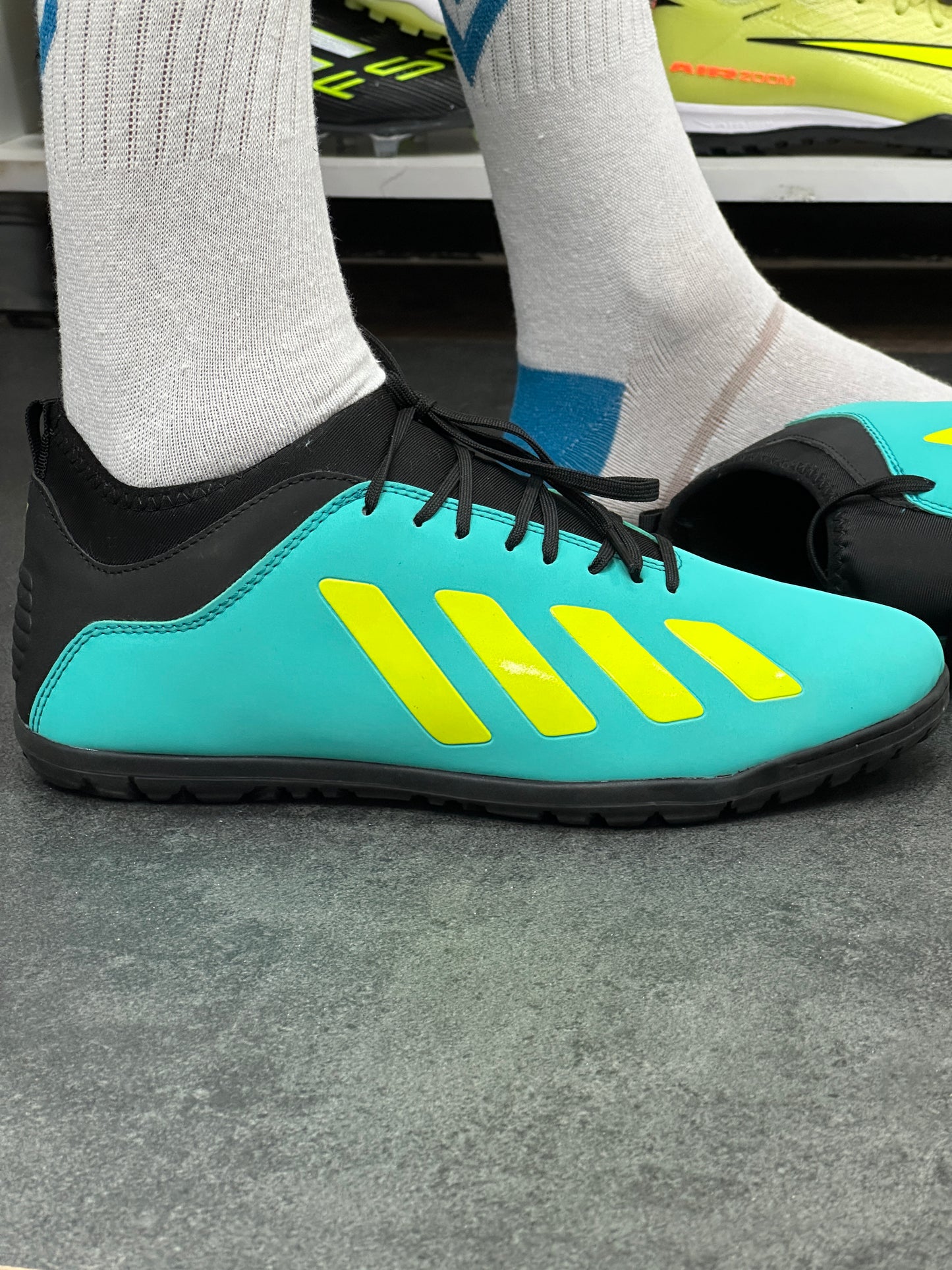 TOUT-TERRAIN GOOD QUALITY 4 BOND #280h#135 (يمكنك فتح الطرد )