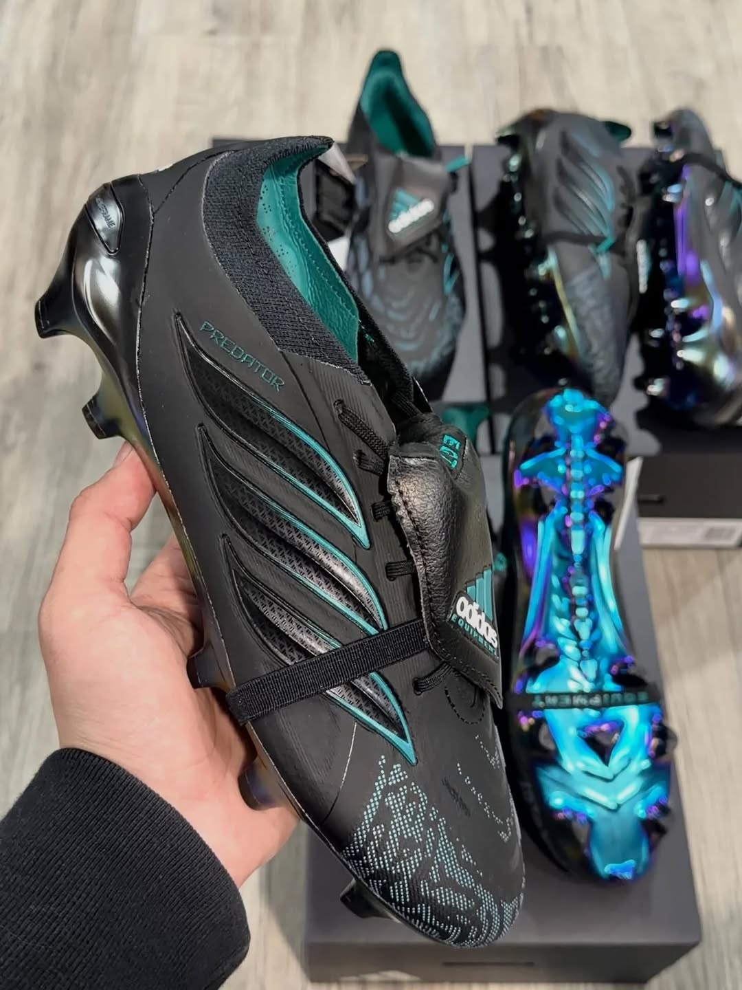 PREDATOR CRAMPON 2026 SUPER AVEC DEMIBAS #700h#130