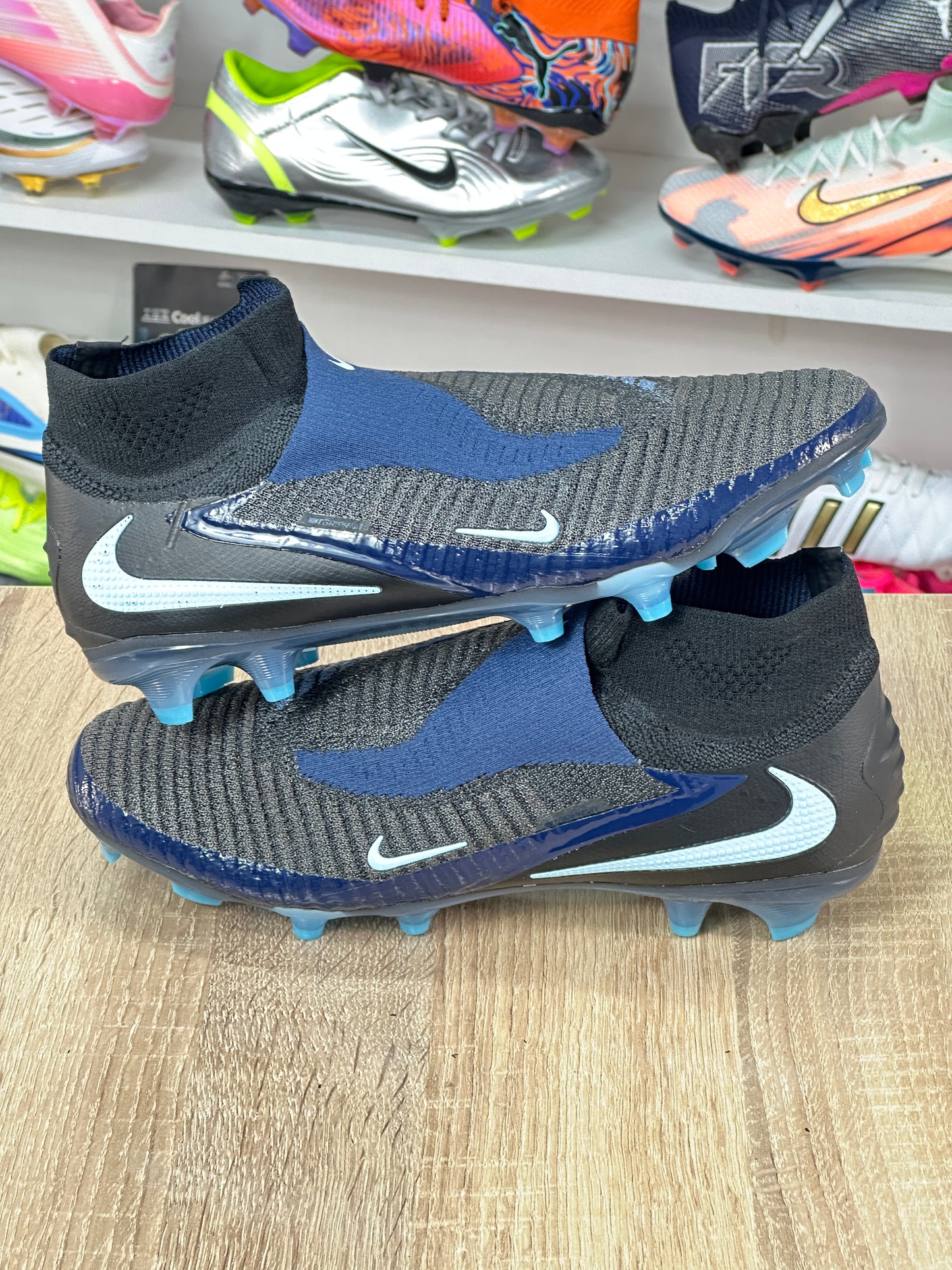 CRAMPON PHANTOM 6 COPIER-ELITE SUPERGOOD MEILLEURE FINITION #850h#150 (PEUT-OUVRIR ET ESSAYER )