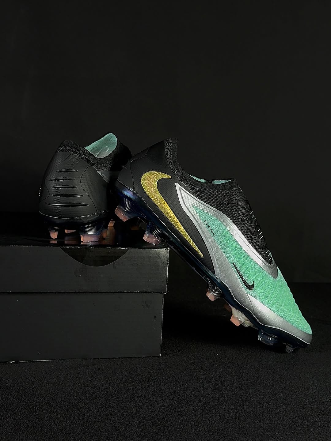 CRAMPON PHANTOM 6 COPIER-ELITE  MEILLEURE FINITION ( COLIS-OUVRABLE) #850h#200