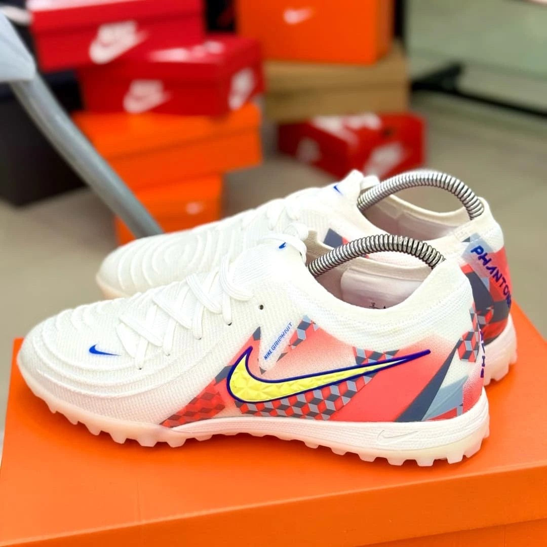 NIKE PHANTOM GX SUPERGOOD #730h#110 (يمكنك فتح الطرد وقياس الحذاء )