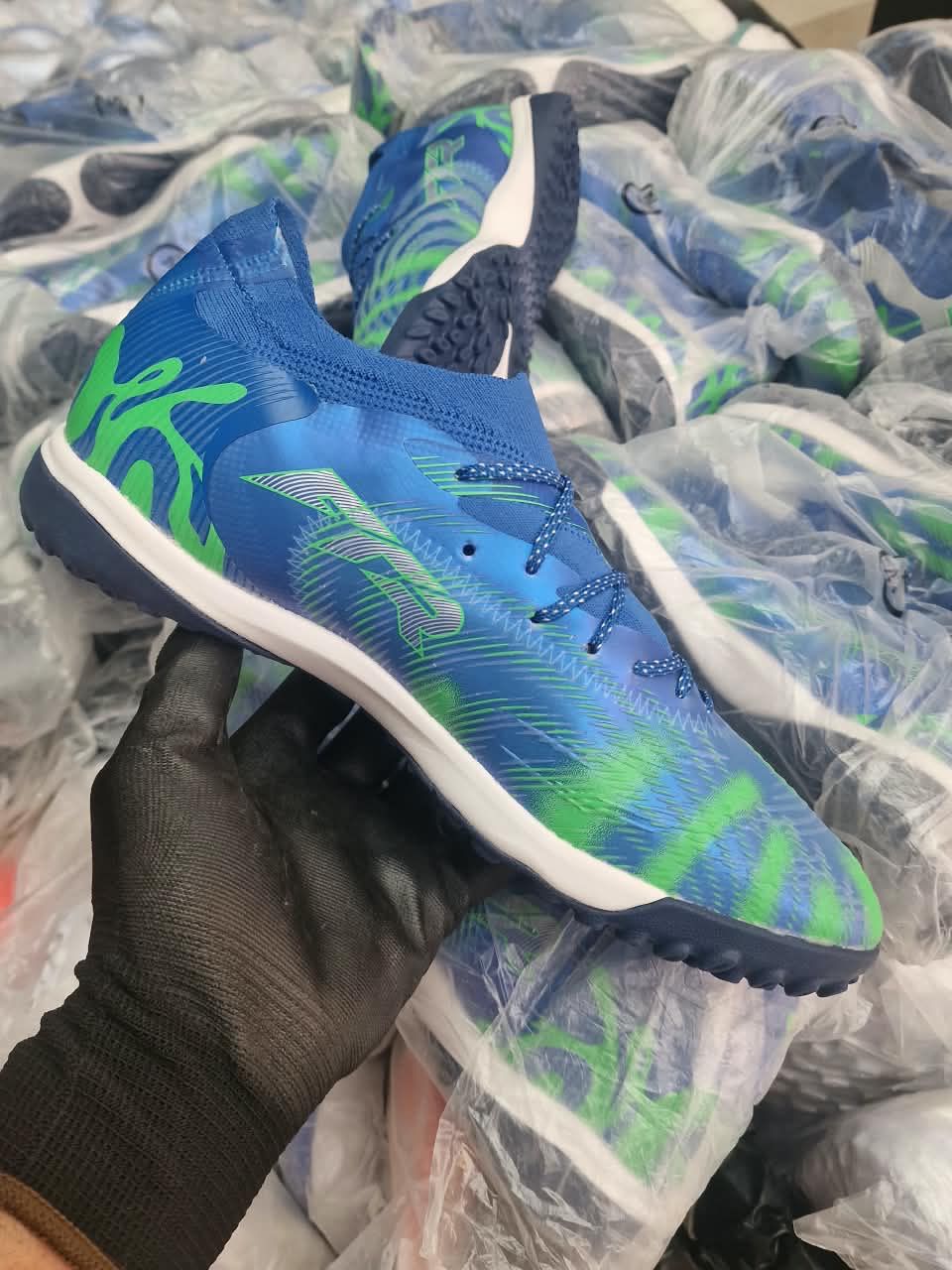 FUTUR 9 BLUE ET VERT TOUT-TERRAIN