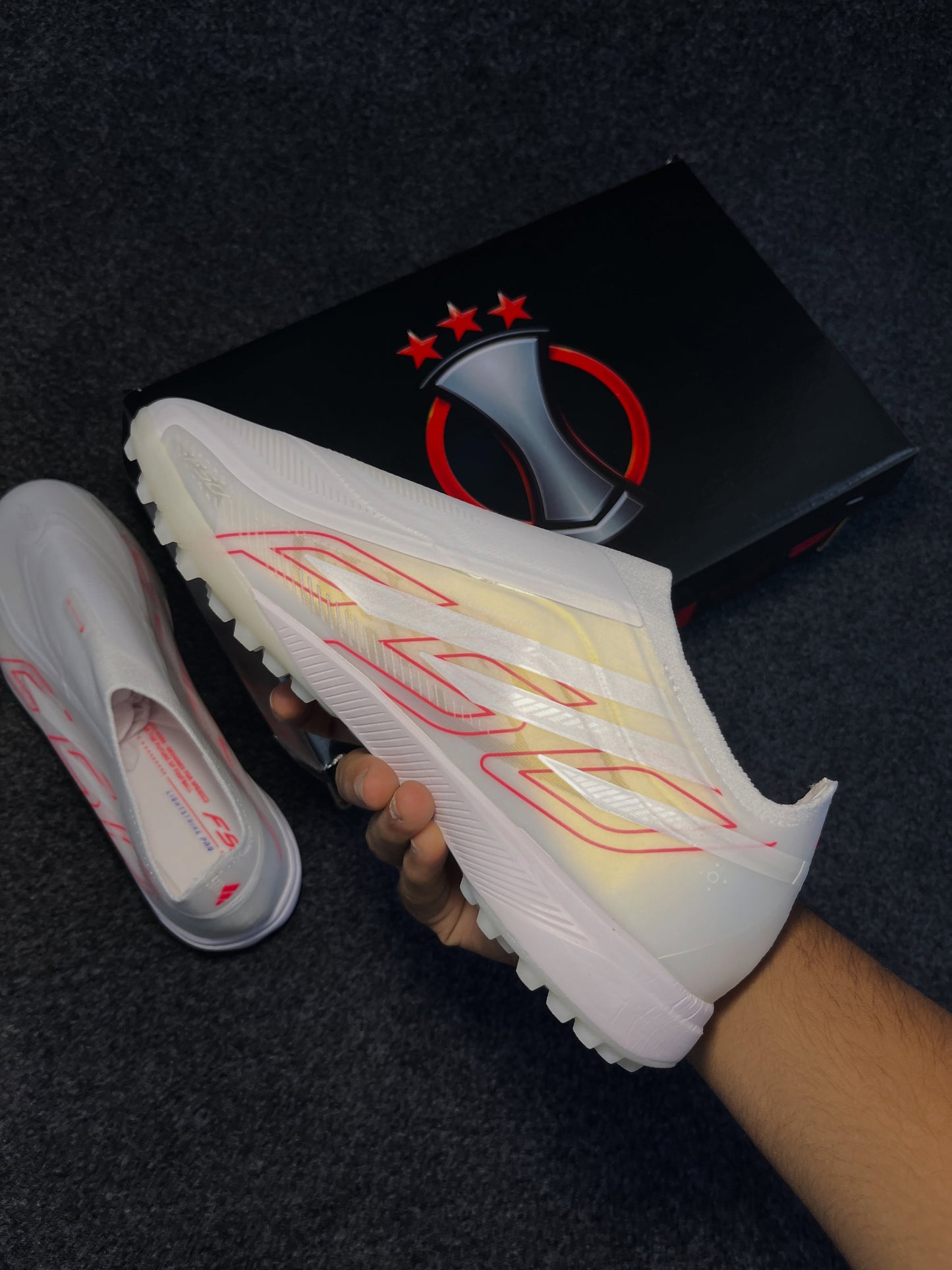 TOUT-TERRAIN F50 WHITE HYPERFAST DE FOOTBALL #810h#170