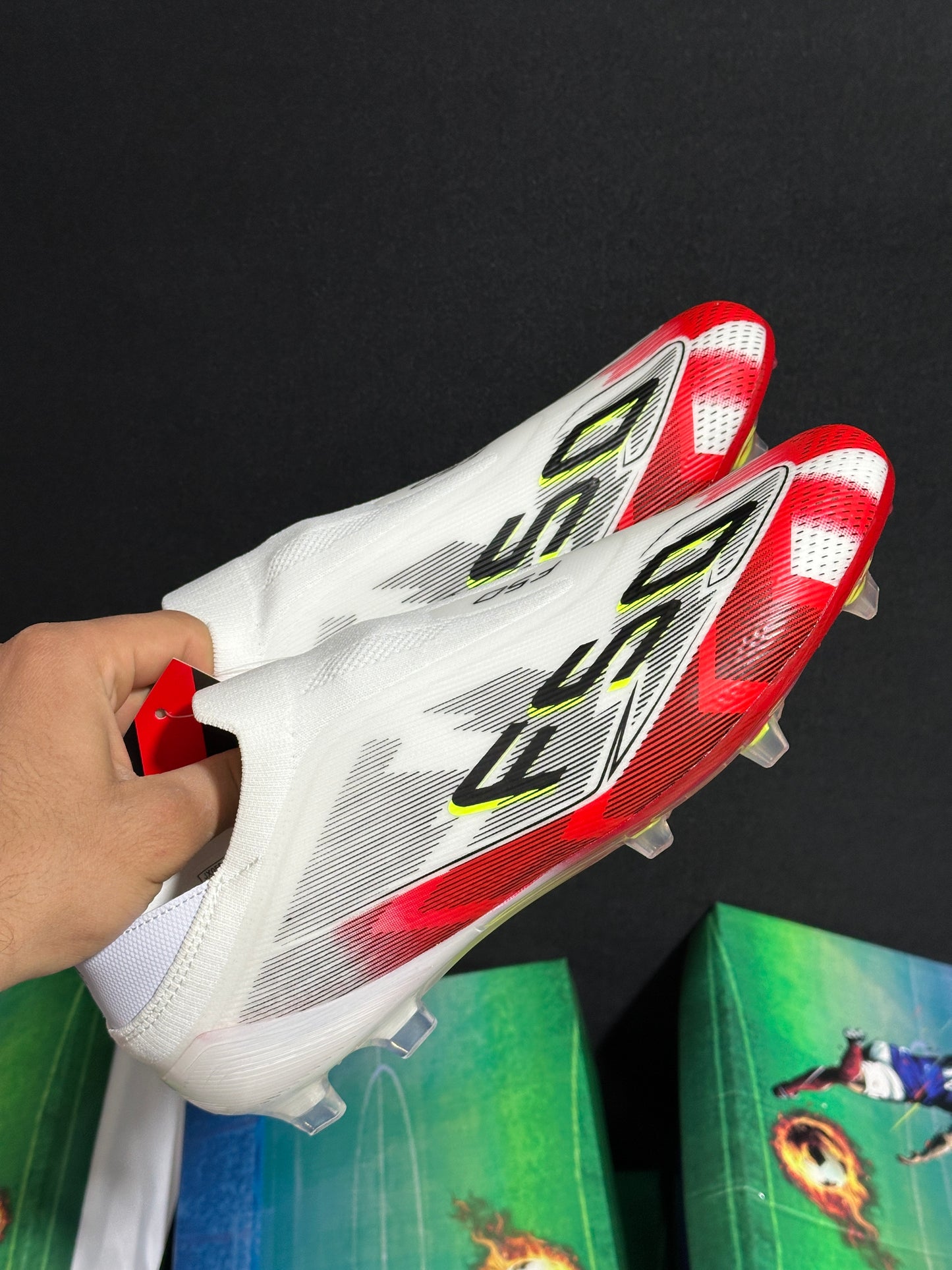 CRAMPON F50 HAUTE-QUALITÉ BLUE AVEC LA BOITE ORIGINAL #410#50