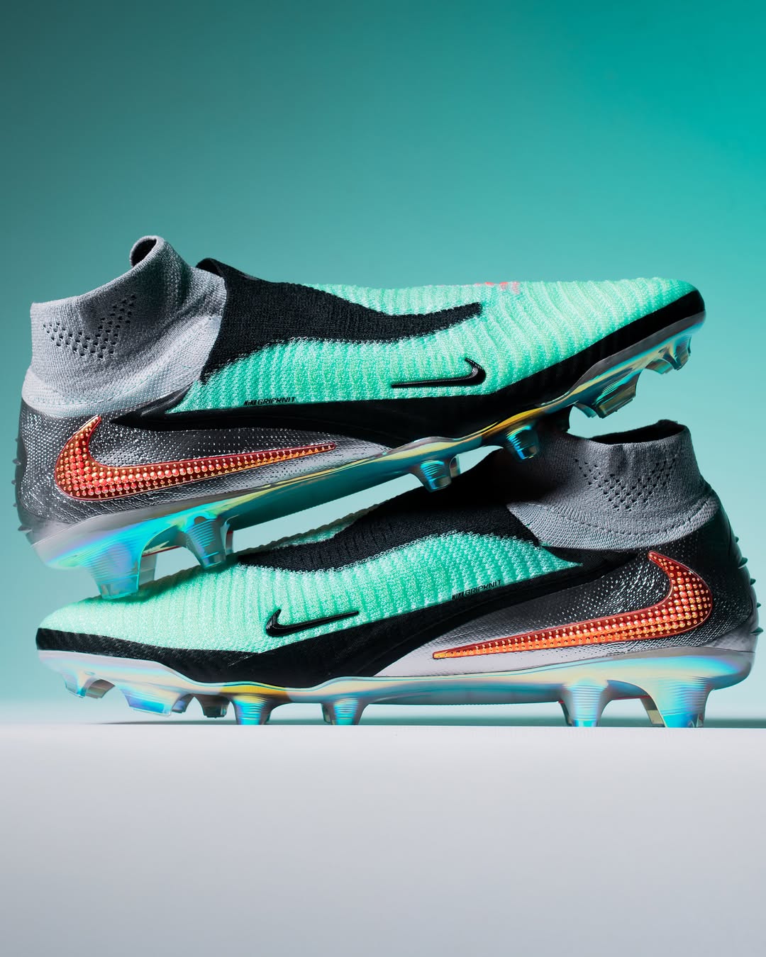 CRAMPON PHANTOM 6 COPIER-ELITE SUPERGOOD MEILLEURE FINITION #850h#150 (PEUT-OUVRIR ET ESSAYER )