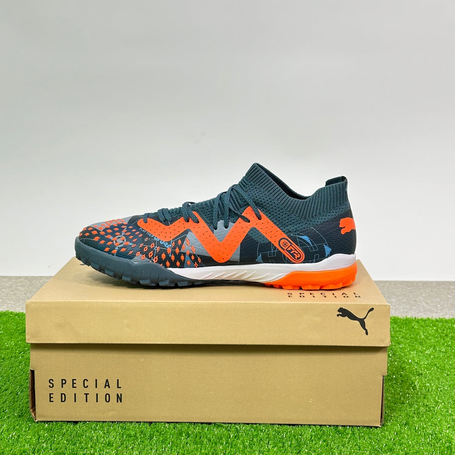 Puma Future + SacSoulier gratuit SUPERGOOD #650f#90y. (يمكن فتح وقياس )