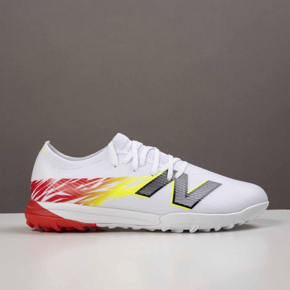 NEWBALANCE TAKELA CHAUSSURE DE FOOTBALL TF