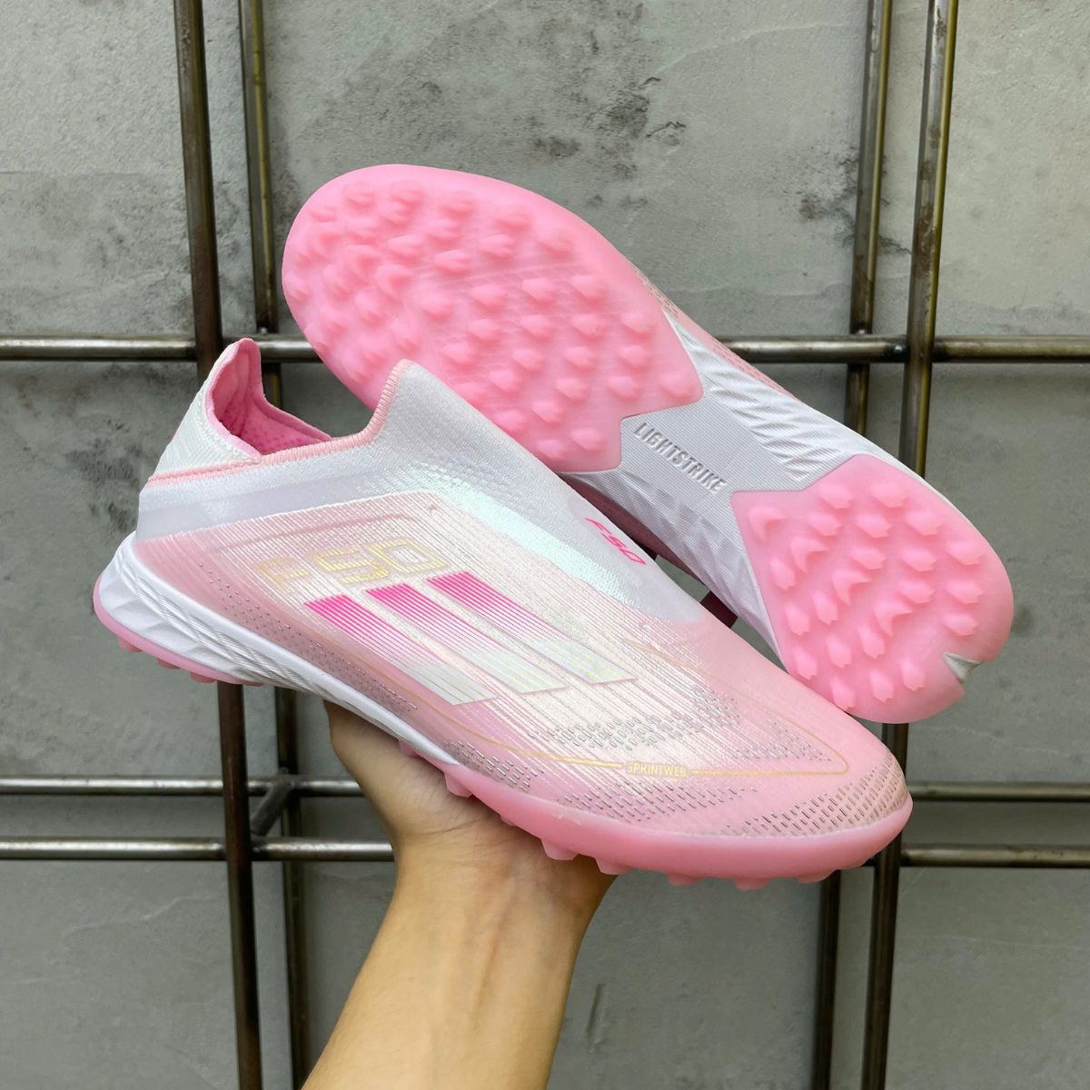 F50 YAMAL SUPERGOOD #730#175 (يمكنك فتح الطرد وقياس الحذاء )