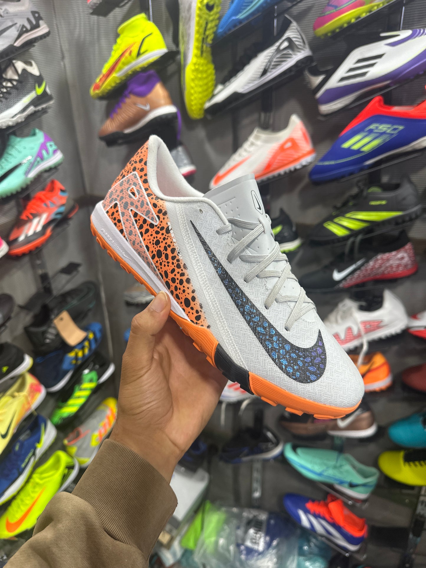 VAPOR16 TOUT-TERRAIN SUPERGOOD SEMELLE GOMMÉ (يمكنك تفقد الحذاء )#590h#130