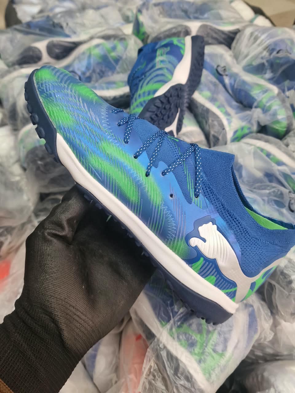 FUTUR 9 BLUE ET VERT TOUT-TERRAIN