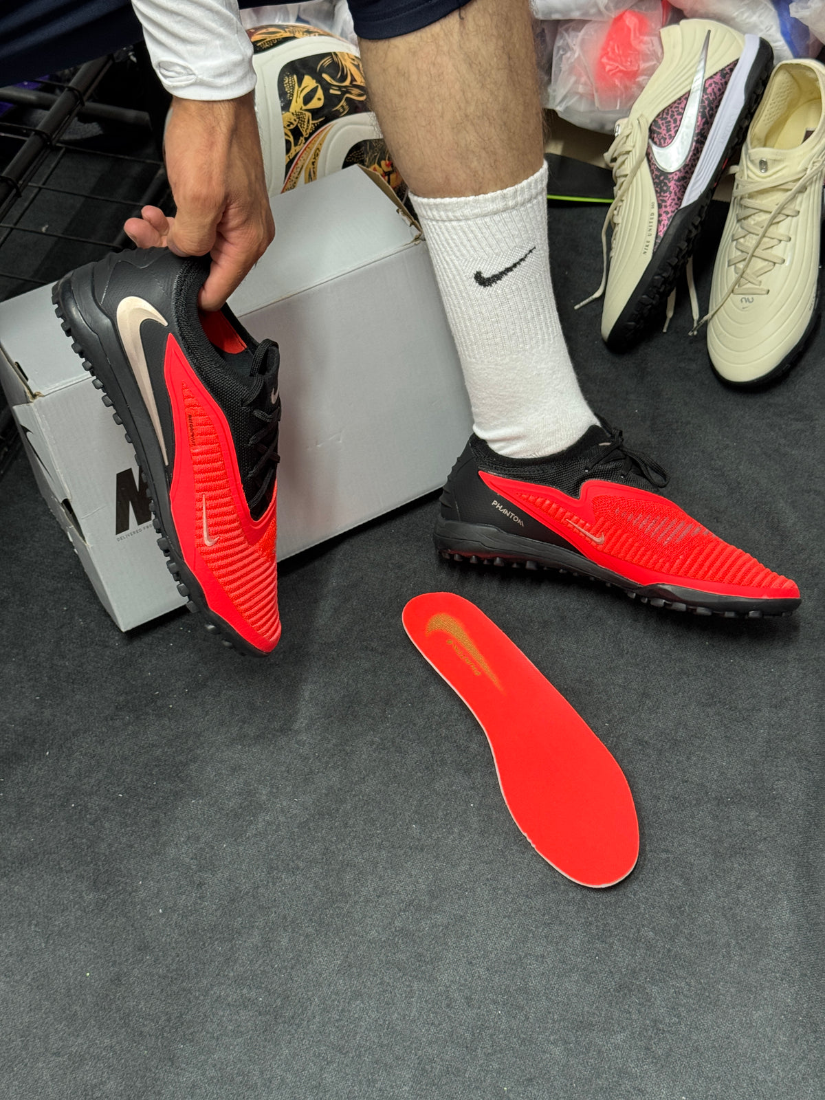 CHAUSSURE DE FOOTBALL TF PHANTOM 6 NOIR ET ORANGE #790h#145