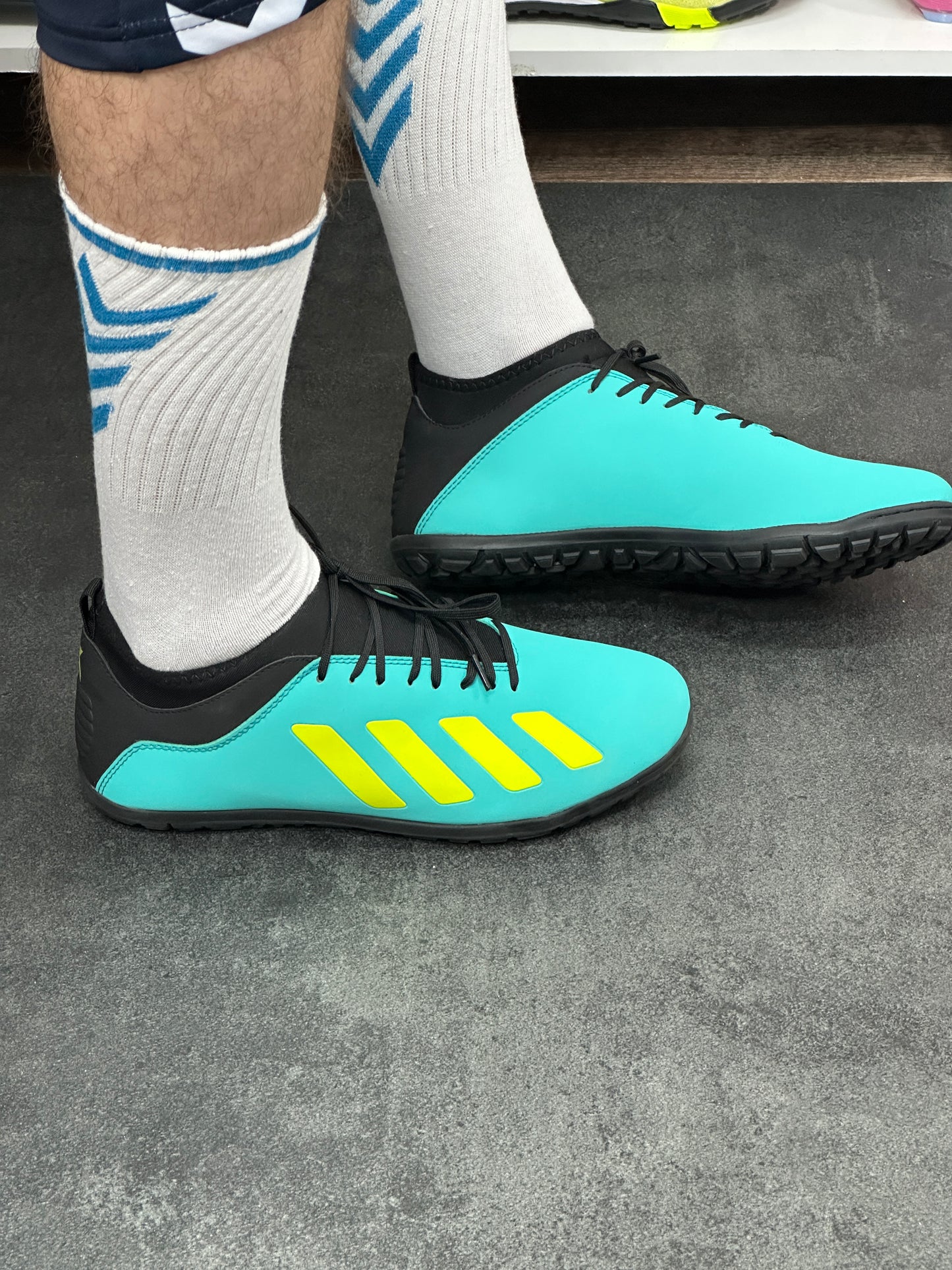 TOUT-TERRAIN GOOD QUALITY 4 BOND #280h#135 (يمكنك فتح الطرد )