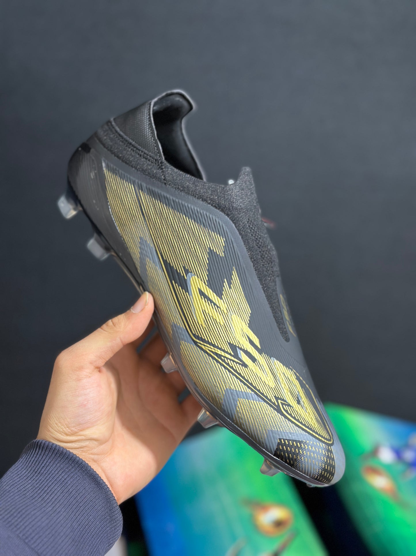 CRAMPON F50 HAUTE-QUALITÉ BLUE AVEC LA BOITE ORIGINAL #410#50