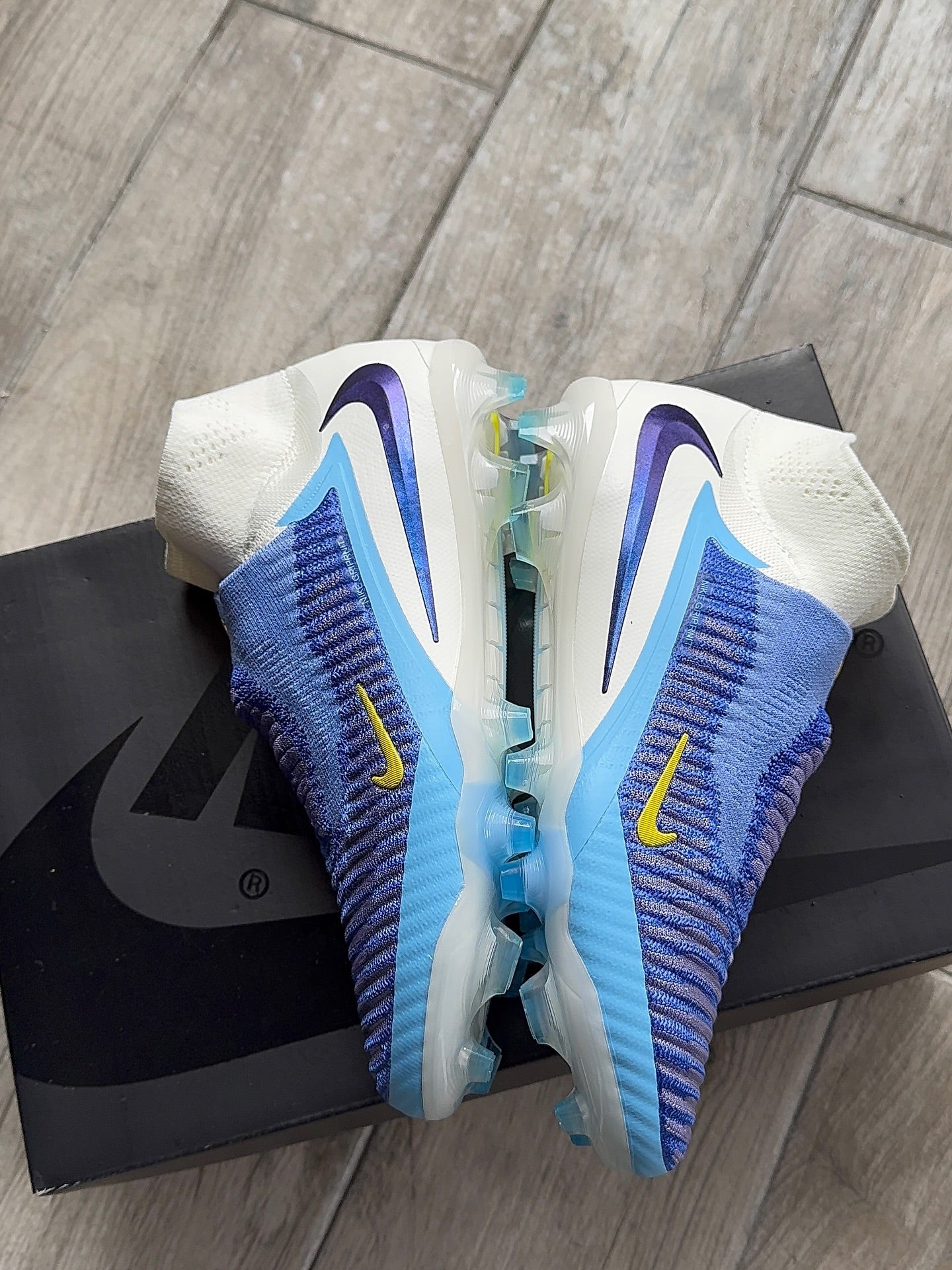 CRAMPON PHANTOM 6 COPIER-ELITE SUPERGOOD MEILLEURE FINITION #850h#150 (PEUT-OUVRIR ET ESSAYER )