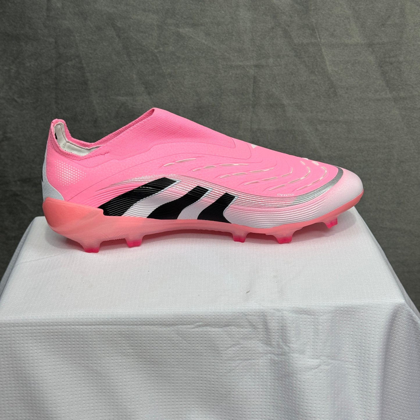 PREDATOR ROSE SUPERQUALITÉ+🎁#700h#125