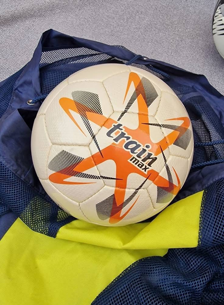 BALLON TRAIN HAUT-QUALITÉ SUPERGOOD MADE IN PAKISTAN SIZE 5 #190h#115