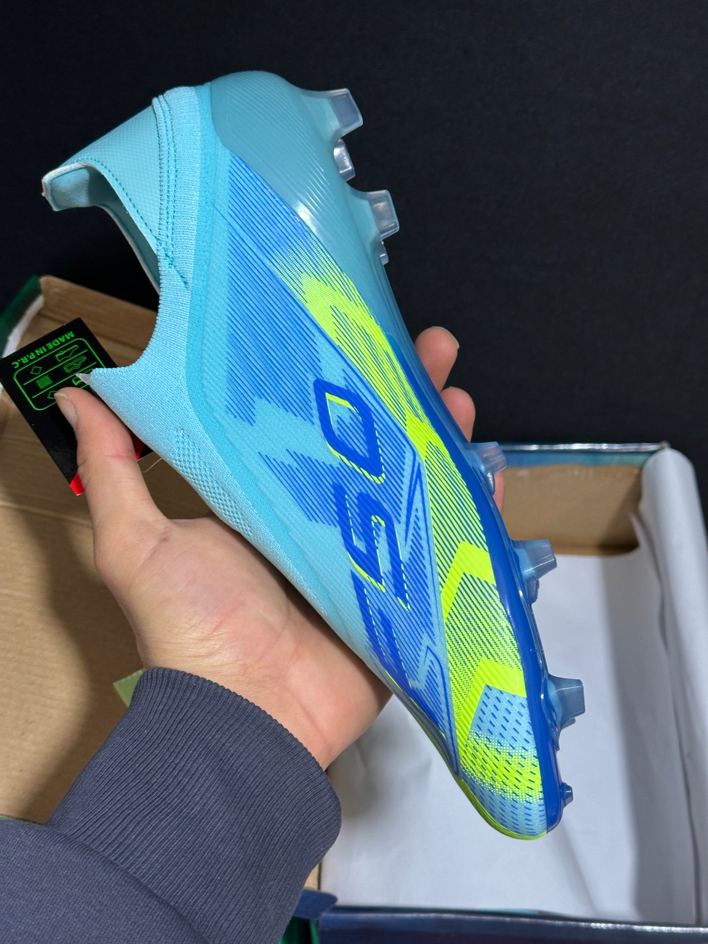 CRAMPON F50 HAUTE-QUALITÉ BLUE AVEC LA BOITE ORIGINAL #410#50